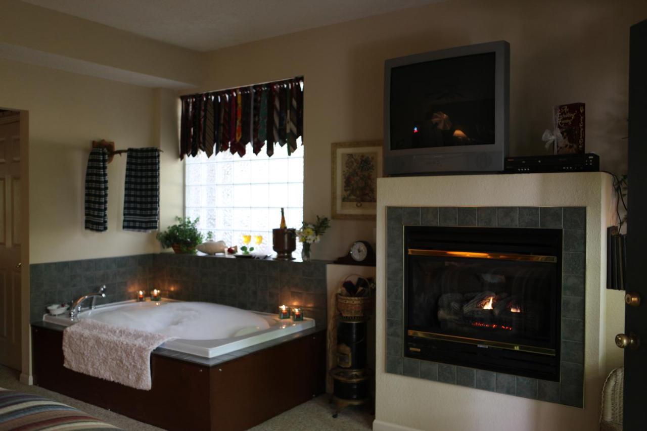 Inn At Harbour Ridge Bed And Breakfast Osage Beach Eksteriør billede